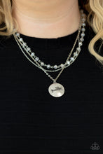 Load image into Gallery viewer, Necklace Set - Promoted to Grandma - White
