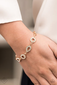 Bracelet - Royally Refined - Gold